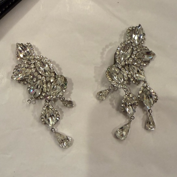 WEISS Elegant Silver Crystal Drop Earrings - Picture 11 of 11